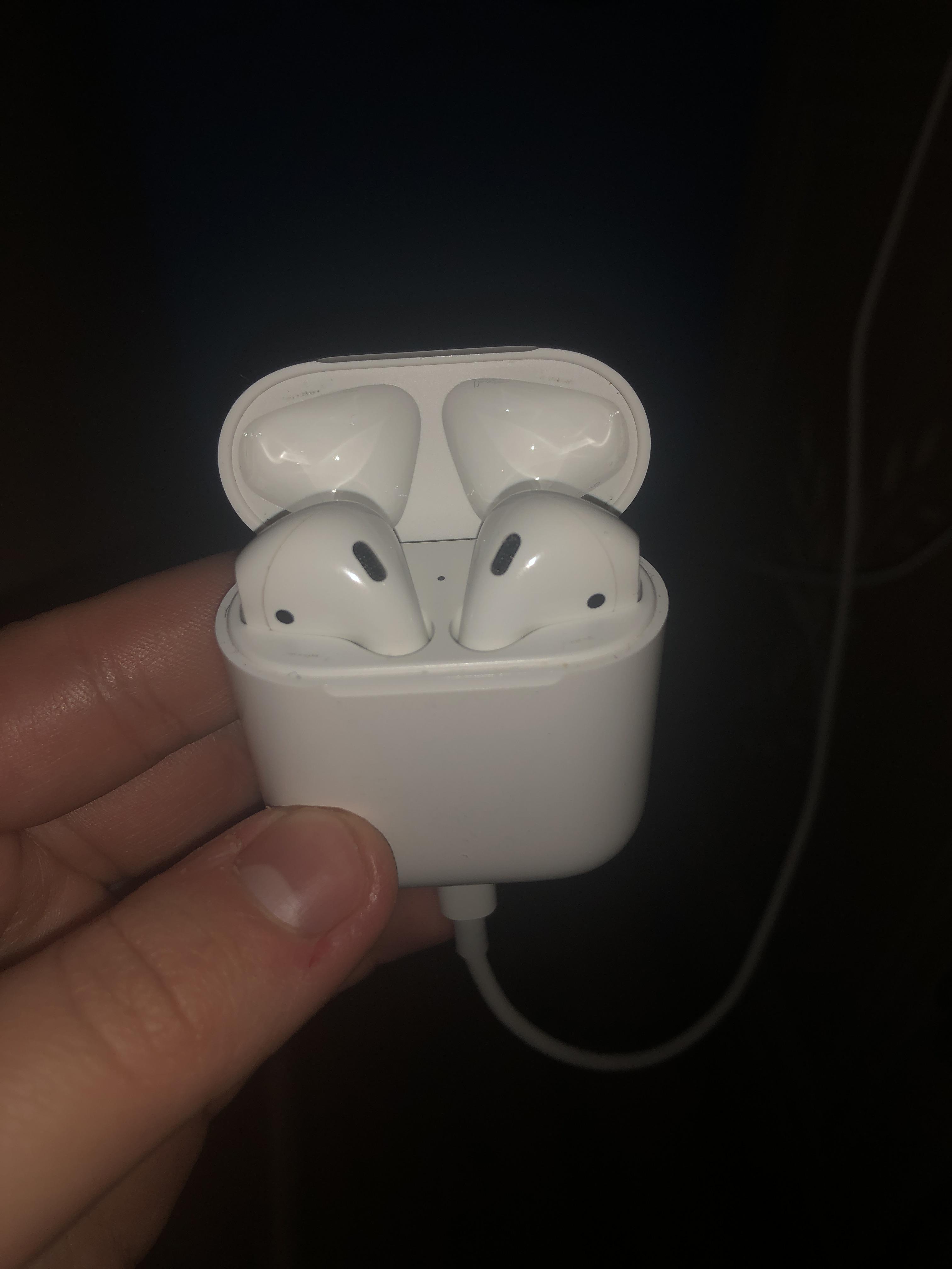 Airpods Pro Case Dropped Not Charging