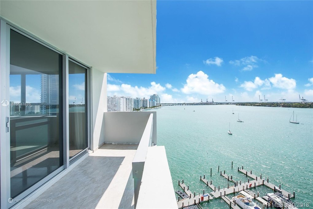 Best Yacht Rentals 1500 Bay Road Miami Beach