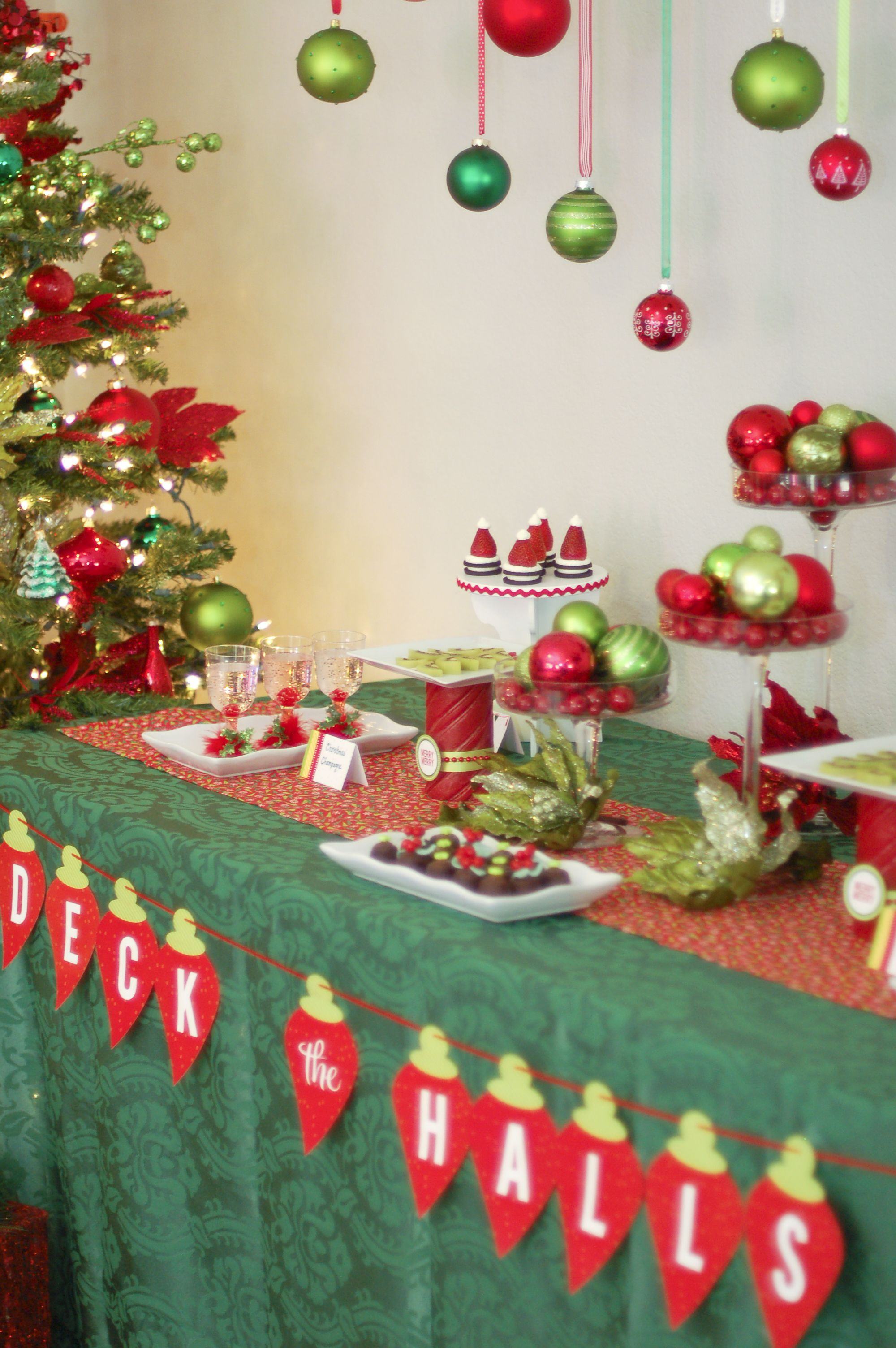Christmas Party Decorations Simple