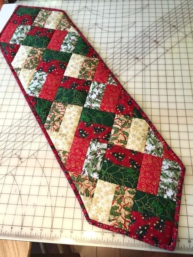 Christmas Table Runners To Sew