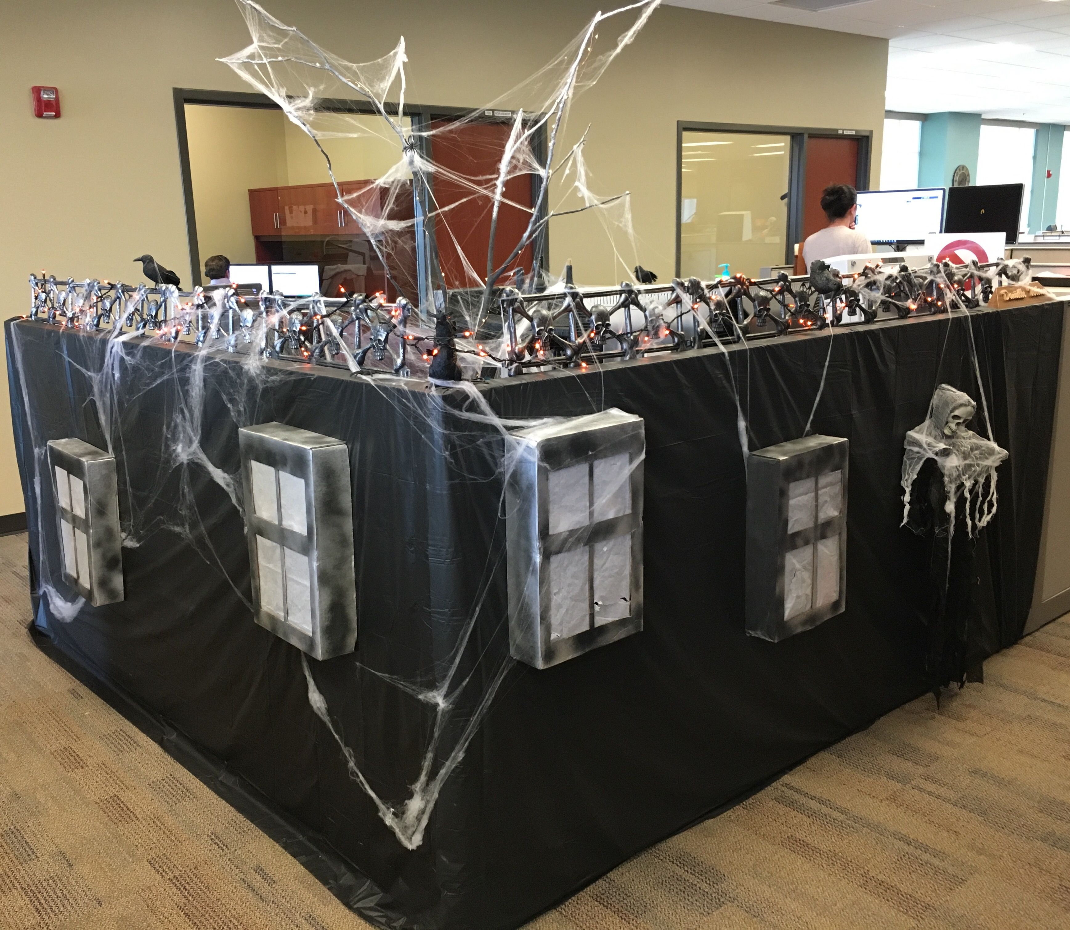 Cubicle Decor For Halloween