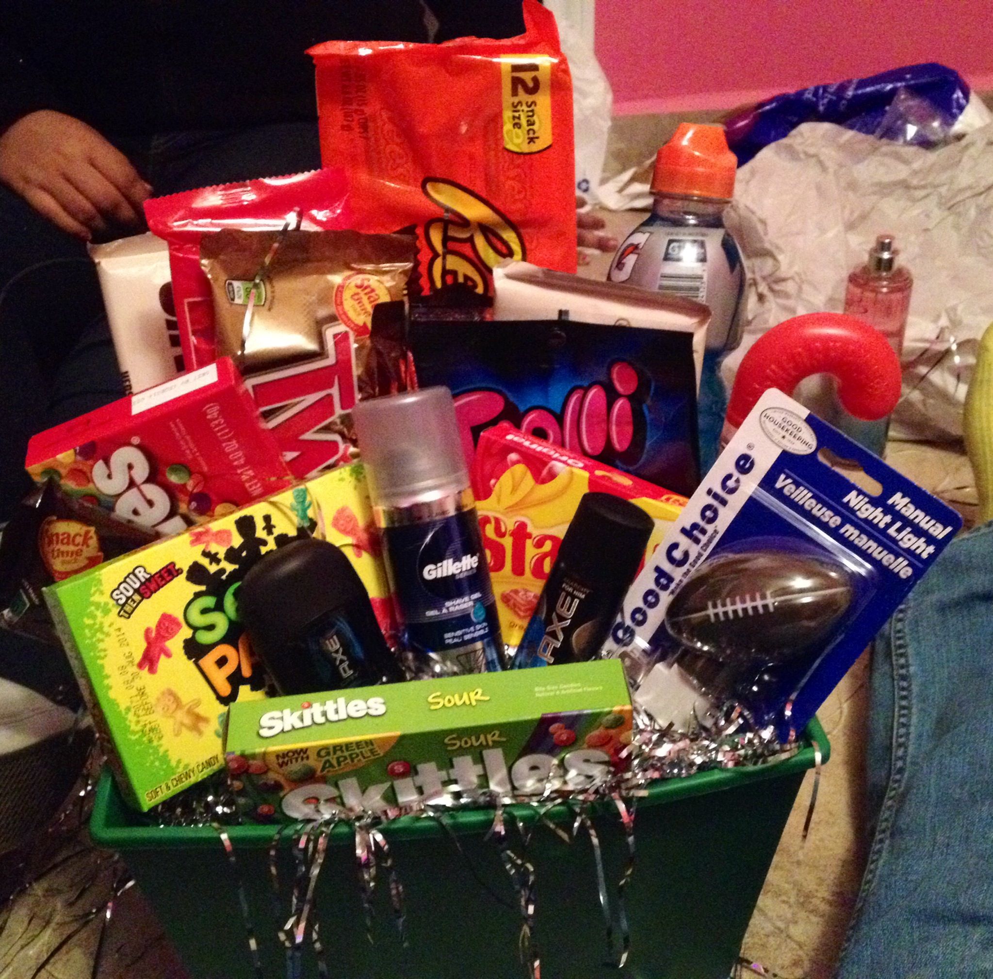 Diy Christmas Gift Basket For Boyfriend