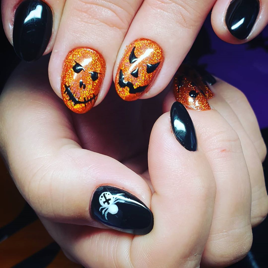 Easy Halloween Nails Ideas