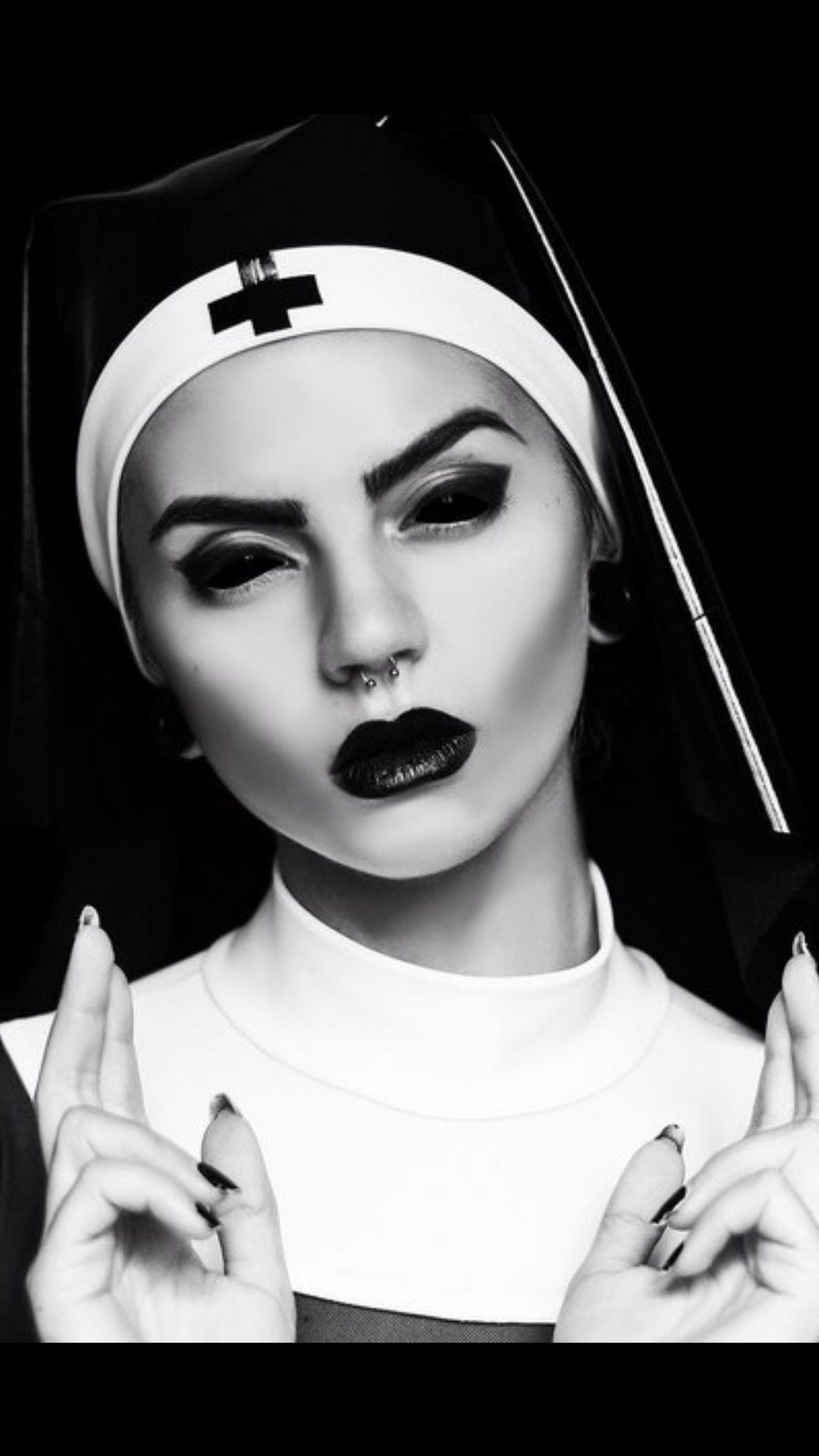 Halloween Costumes Hot Nun