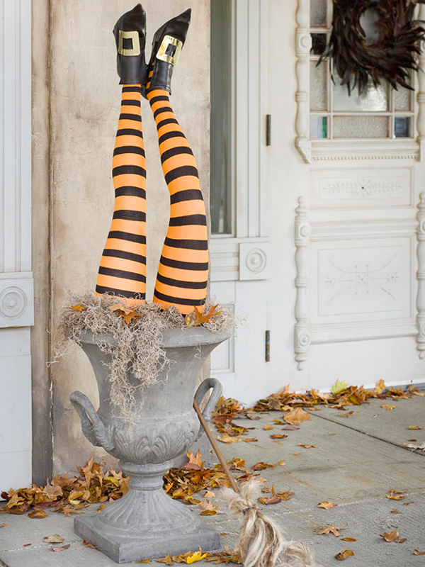 Halloween Ideas For Decorating Outside