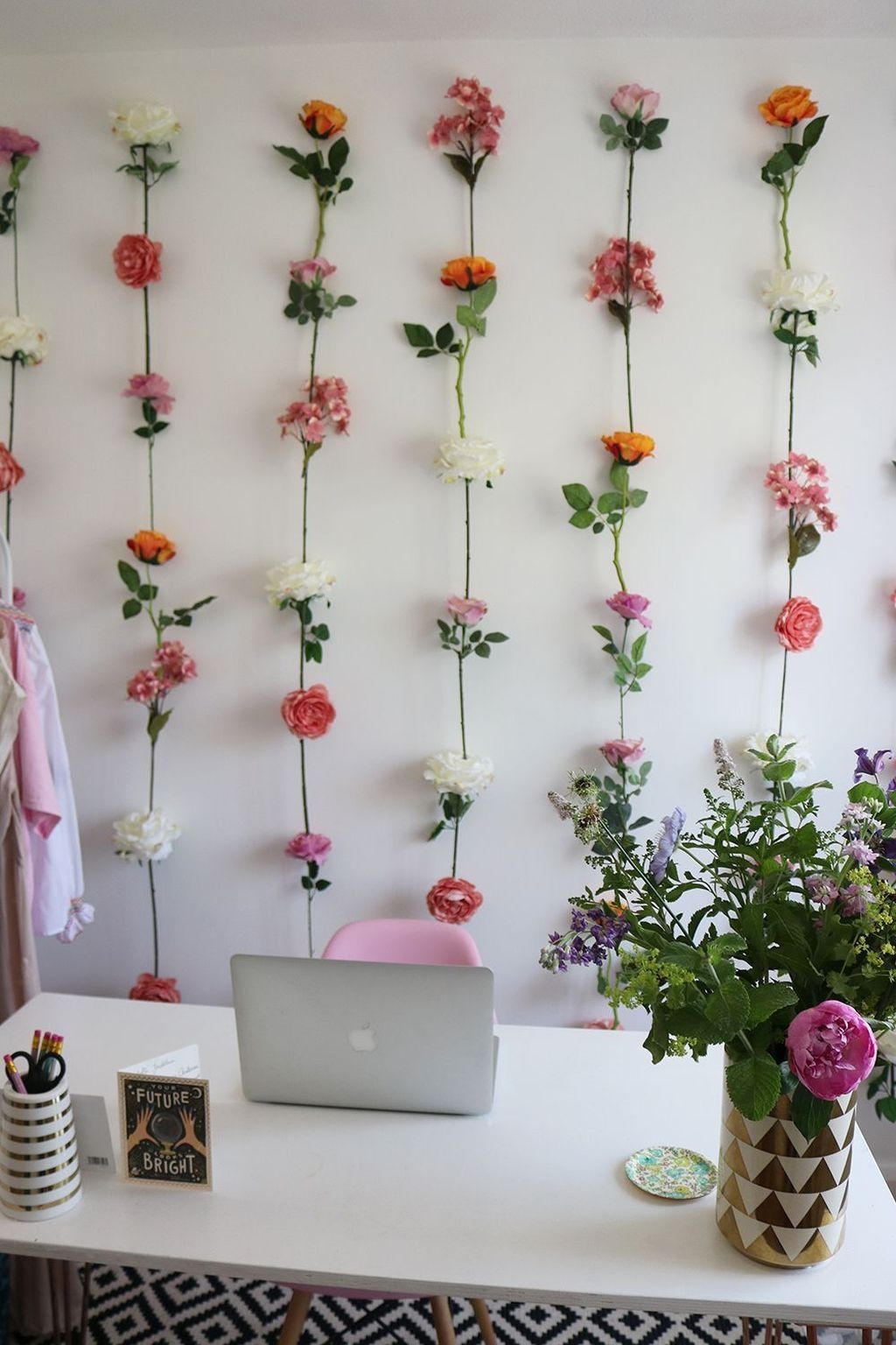 Hanging Flower Wall Diy