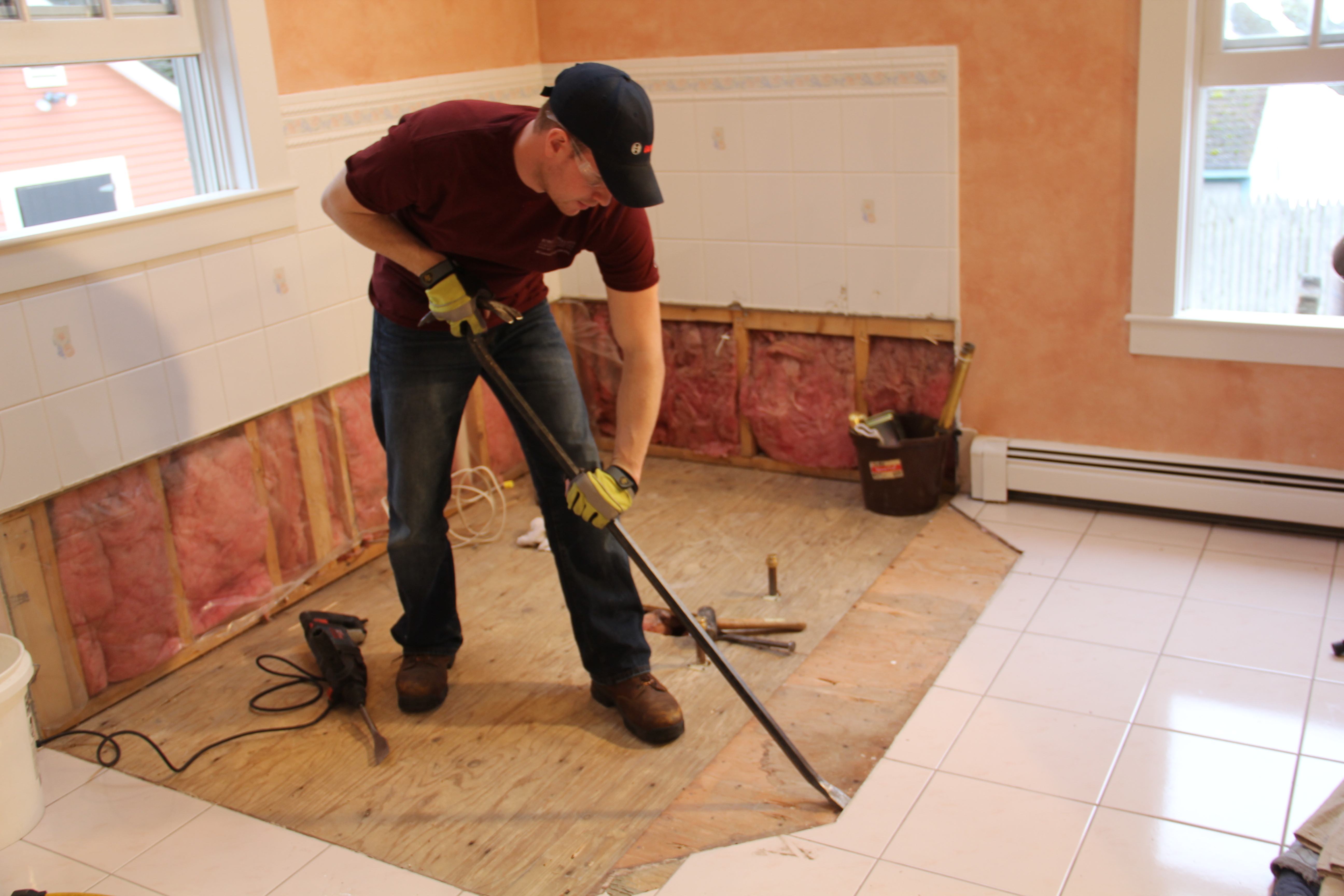 How To Remove Ceramic Tile From Concrete Floor Without Breaking