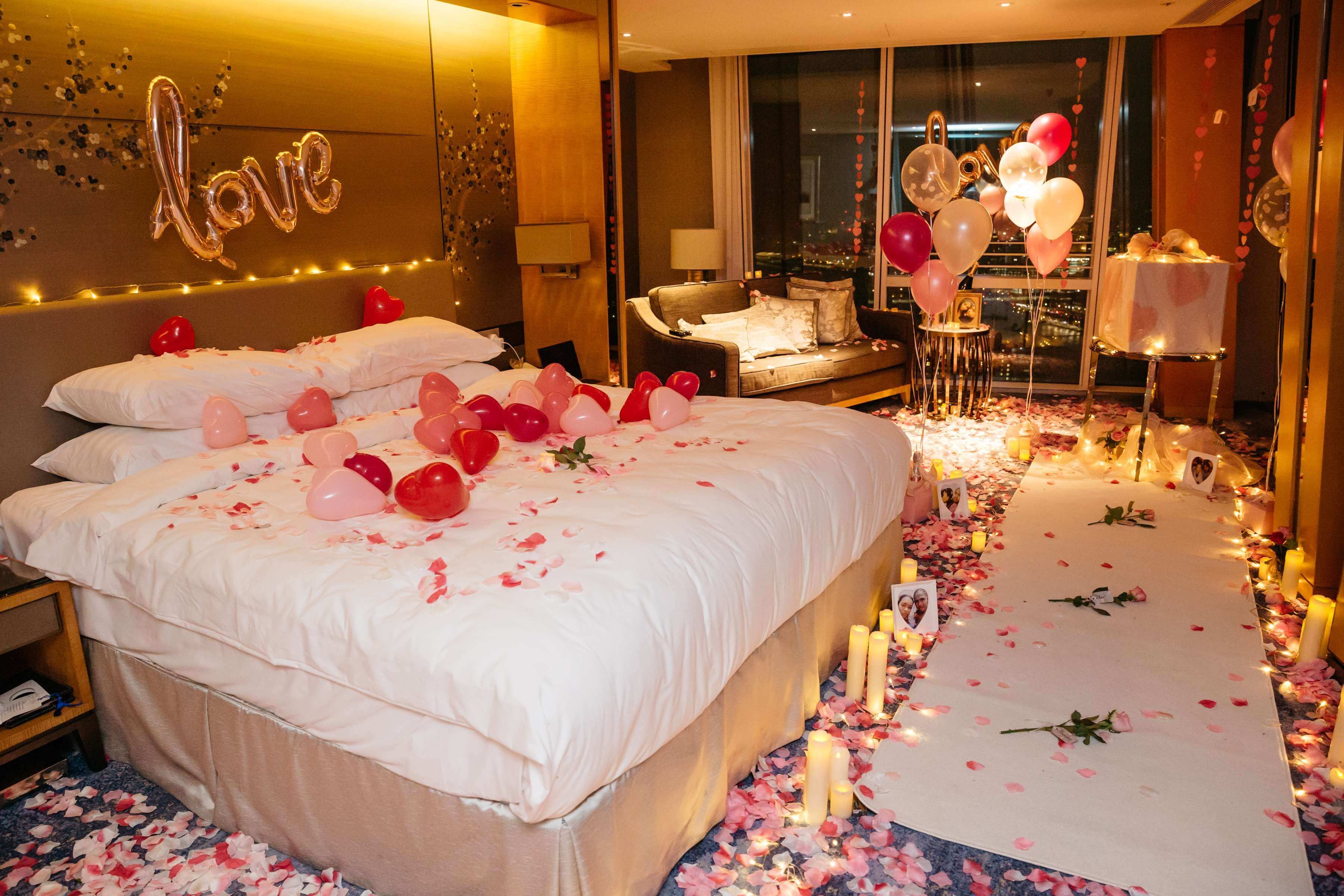 Romantic Ideas For A Hotel Room