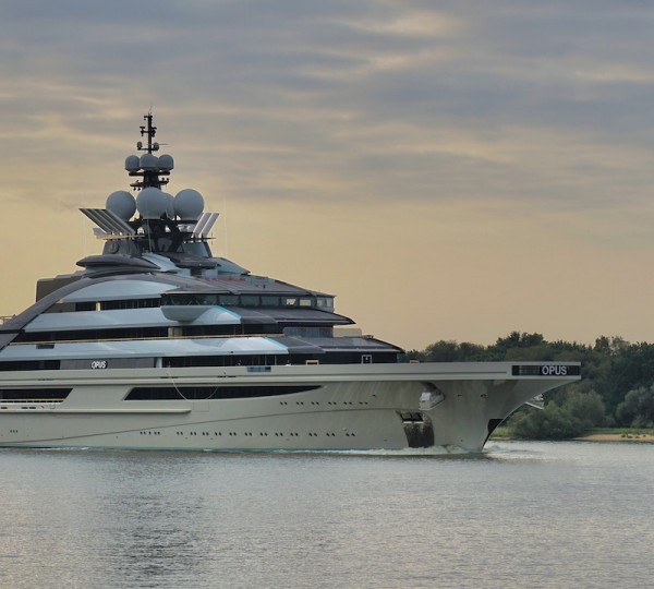 Super Yacht Nord Price