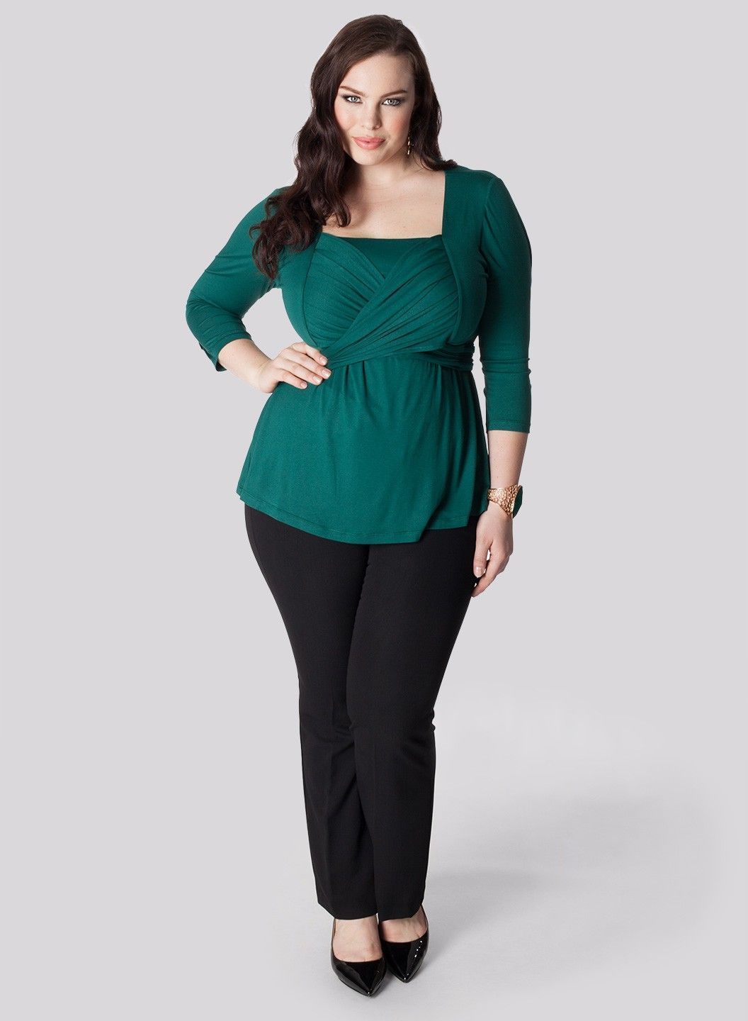 What To Wear If You Are Short And Plus Size