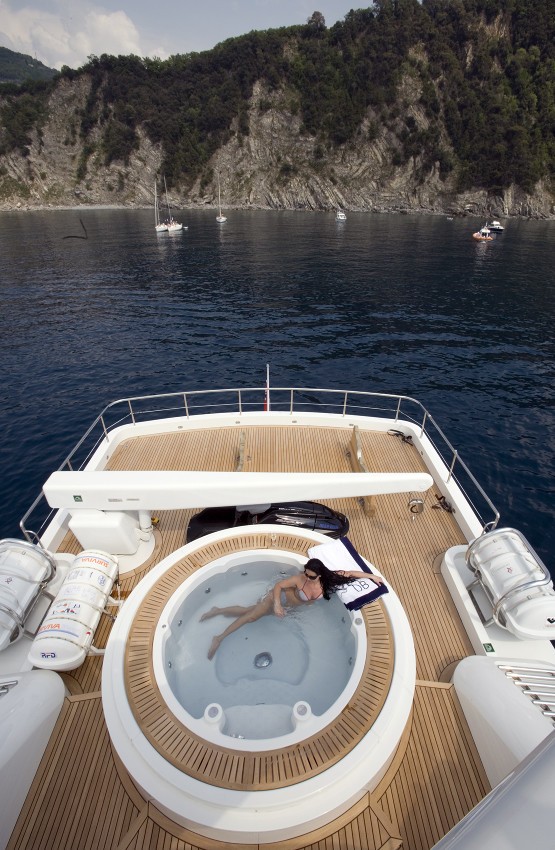 Yacht Hot Tub