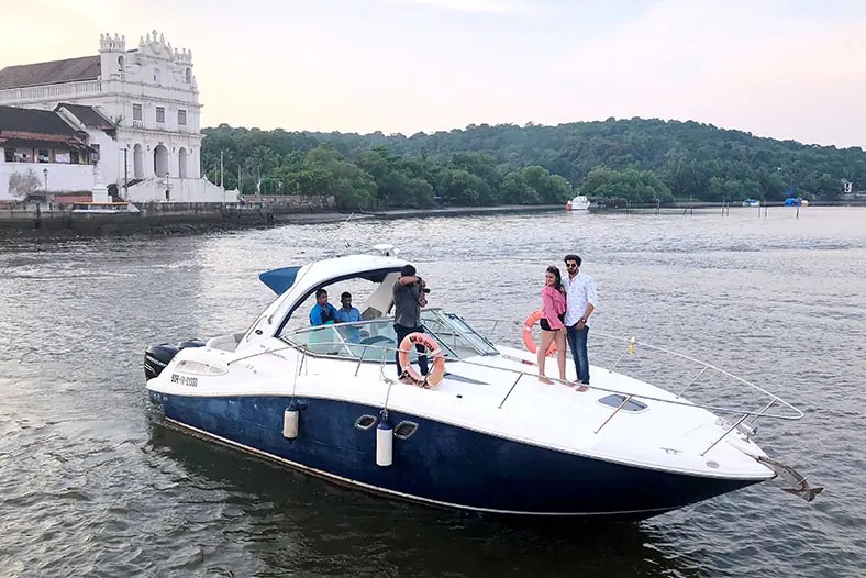 Yacht On Rent In Goa